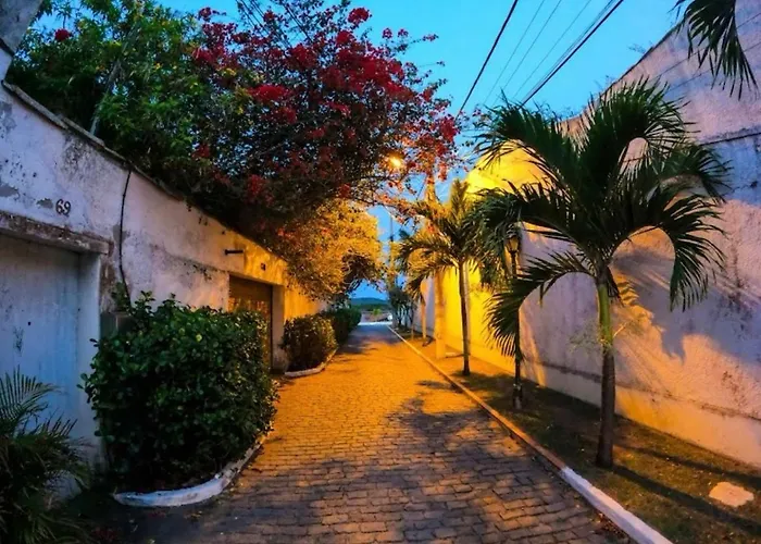 Flat Luxuoso a 500 m da Praia do Forte em
